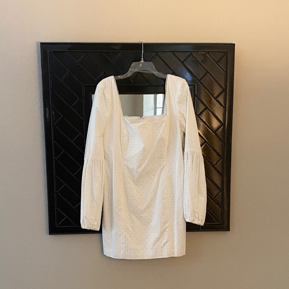 Fame and Partners Elegant White Long Sleeve Dress